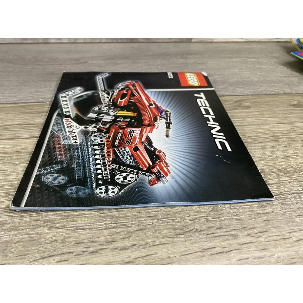 LEGO Technic 8272 Snowmobile Instruction Manual Booklet 2007 Illustrated‎
